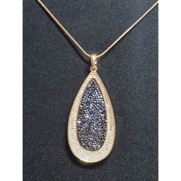 NWT,  Silver and‎ Dark Blue Tear Drop Necklace - Picture 4 of 6